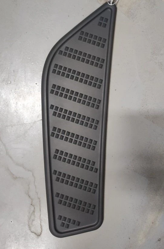 UC1A11-8403509 Rear left anti-slip lining
