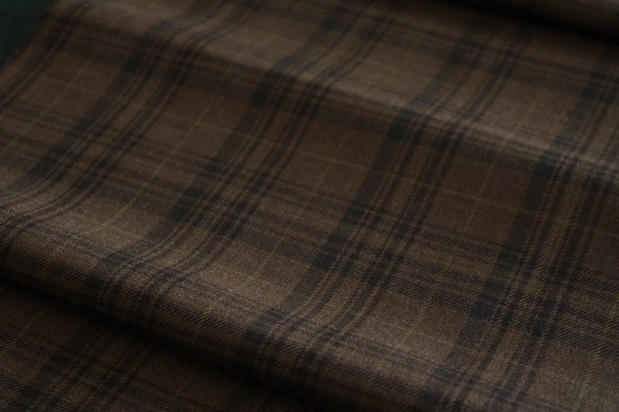 Semi-sheer worsted worsted suit fabric Article No. 06c50c-DYA, colour 190-24