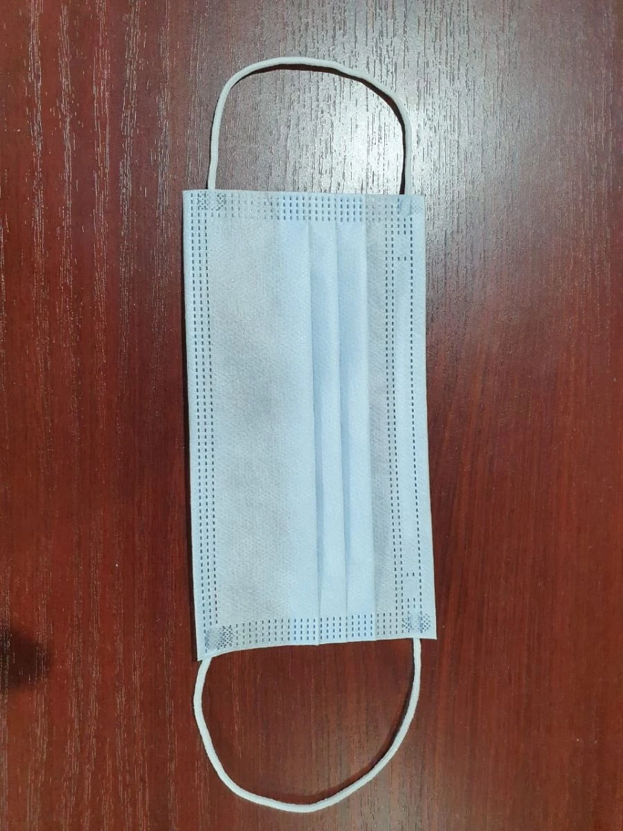 Medical disposable masks made of nonwoven materials, three-layer
