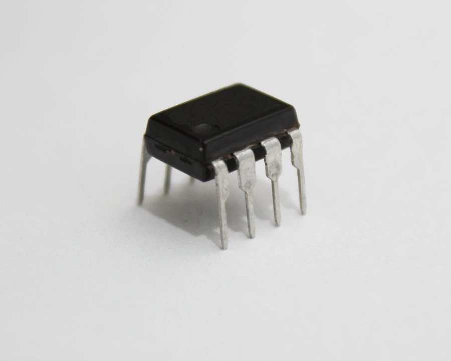 Microcircuit K1407UD2R (KR1407UD2)