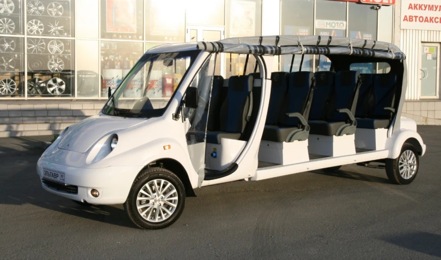 Electric passenger car "ELTAVR - Stagecoach" model SE62