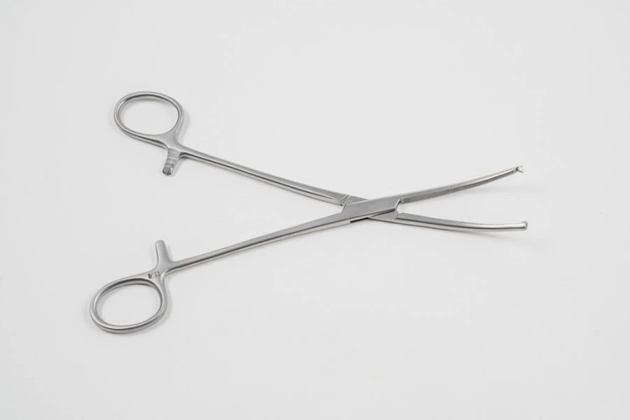 VZ-Z-31-1, Healing clamp, single- and double-toothed, toothed, curved #3, 200 mm