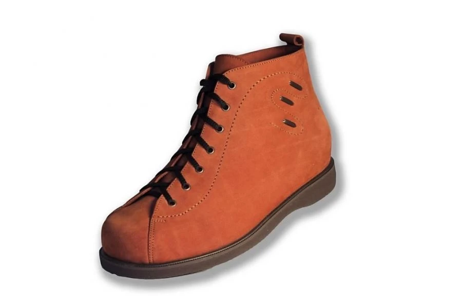 Complex orthopaedic footwear, adult, female, with insulated lining