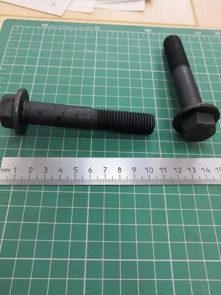 1705727000F1 - Bolt M16x90 10.9