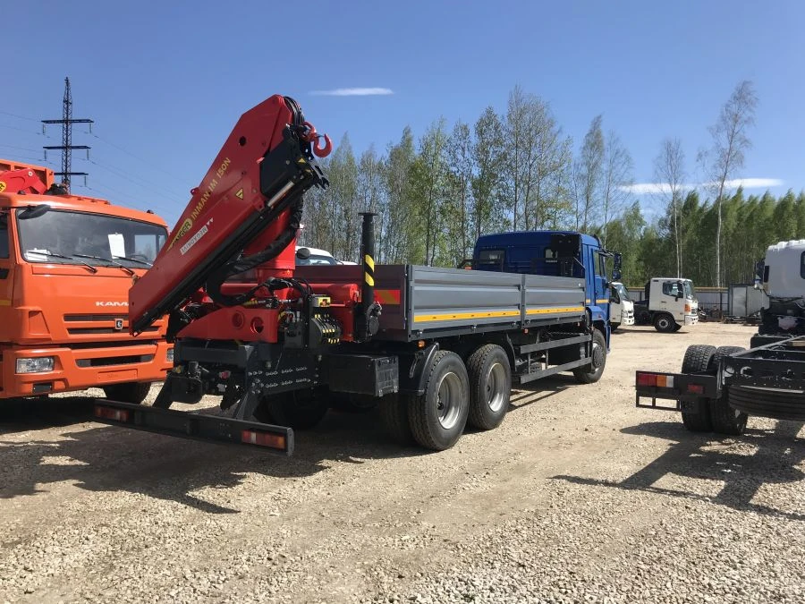 Special purpose vehicle with KMA type hydraulic loading crane on the basis of KAMAZ 43118 and its modifications 41K03N-U1