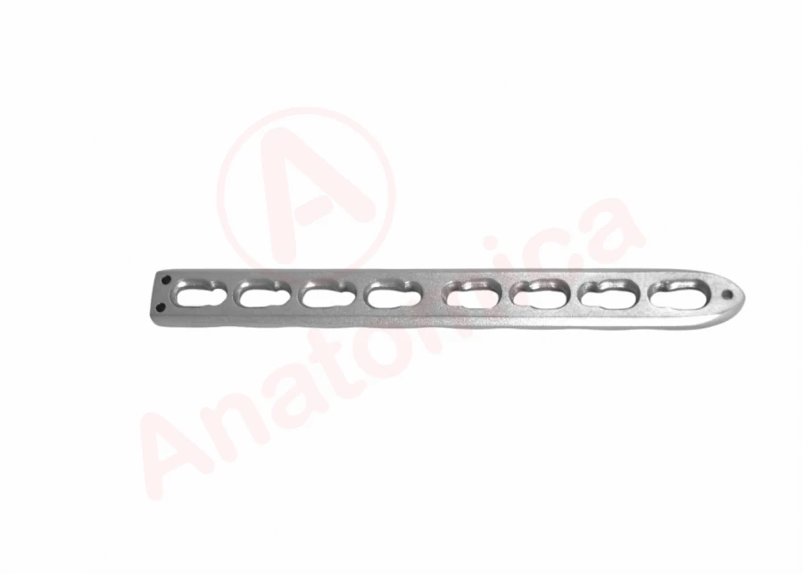 Small narrow straight plate with angular stability with limited contact
