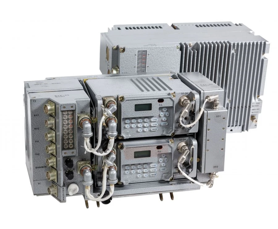Radio station R-168-100U-2