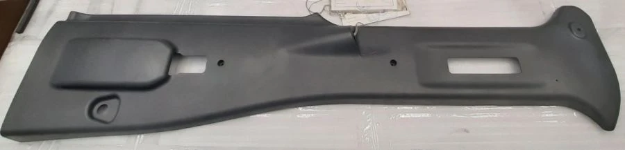 Left side centre pillar trim C42R31-5402131