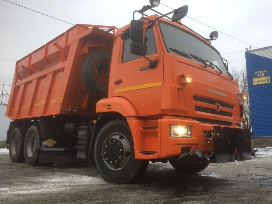 Combined KMD-65111C harvesting machine on KAMAZ-65111-50 dump truck chassis