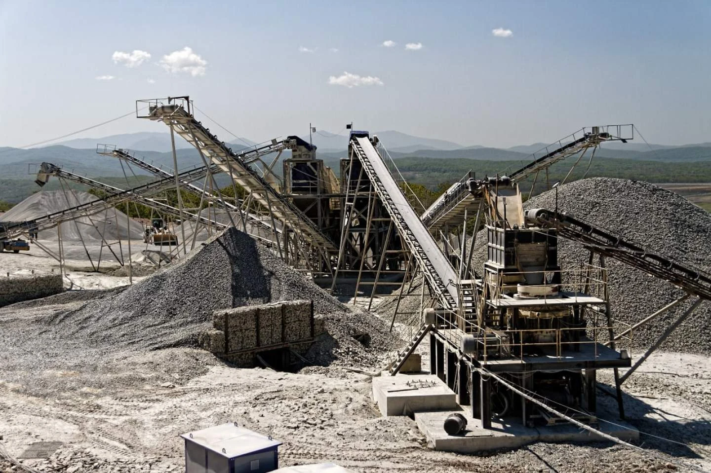 Quarry processing complex