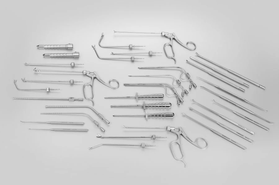 Set of rhinosurgical instruments for endoscopic surgeries in children to work with rigid rhinoscopes with fibre optics