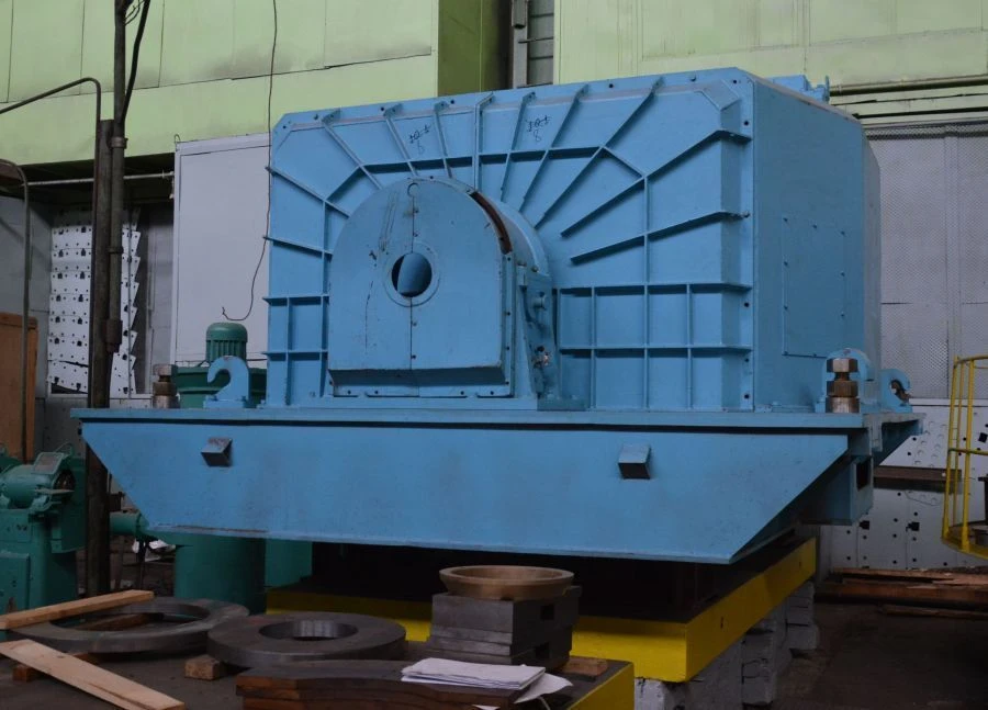 Generator for steam turbines of 6 thousand kW capacity TFE-10-2U3/6000