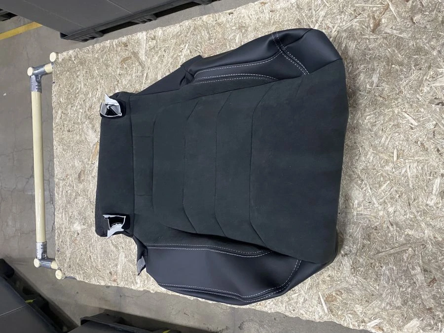 Skoda Kodiaq second row right seat cushion upholstery 562885406*, where * is a symbol representing a design feature of the part.