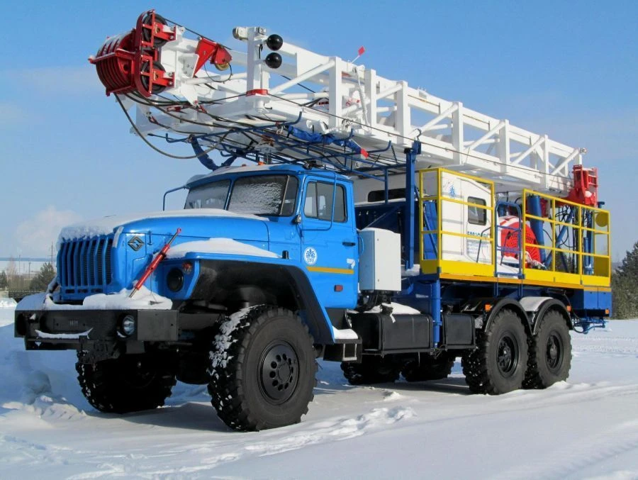 Lift unit for well repair and drilling "APRS-40" on chassis Ural-4320-1951-62, Ural-4320-1951-60, Ural-4320-1951-70, Ural-4320-1