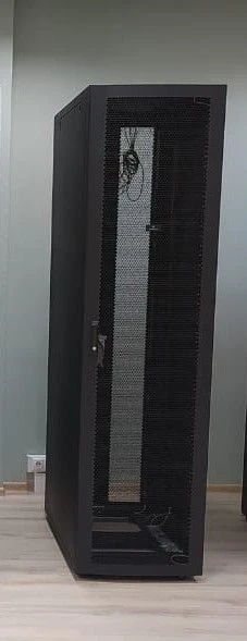 Floor standing IT equipment cabinets, C3 Solutions brand, C3.SB series