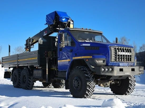 Special purpose vehicle with hydraulic loading crane of MKMA type on the basis of URAL 4320 and its modifications U0K06N-4Z240