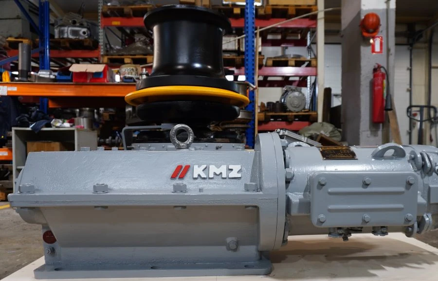 Anchor-mooring spike with electric drive YASHR2