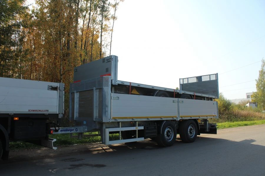Flatbed double-axle flatbed trailer ZP-224