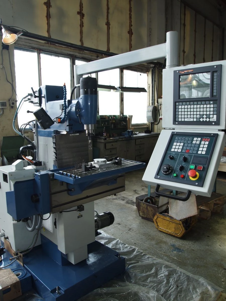 Universal milling machine with CNC of "Balt-System" company model FS-300-03-2