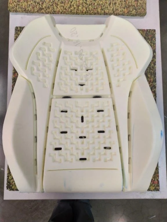 Foam for the backrest of the right rear seat back (40%) of Haval 7005610XKQ04A cars.