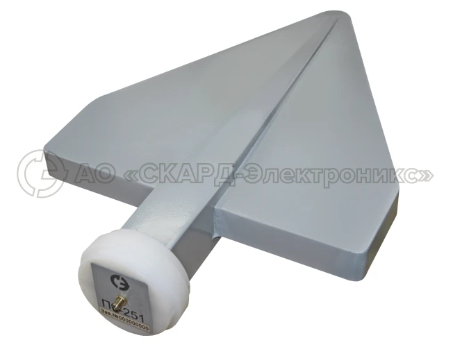 Broadband combined logoperiodic antenna P6-251