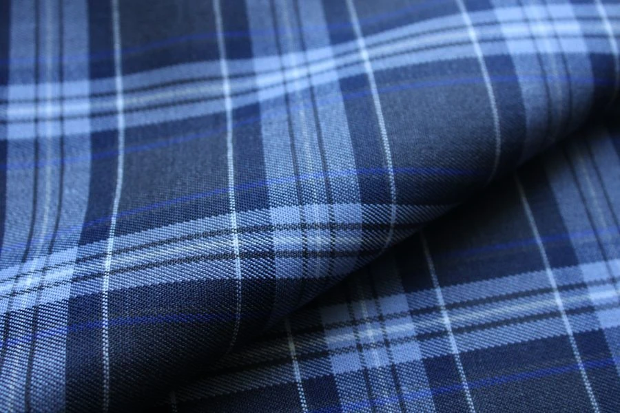 Semi-sheer worsted worsted suit fabric Article No. 07c73c-DYA, colour 26-3