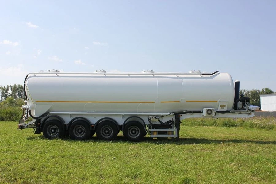 Semi-trailer slurry tanker type SB4