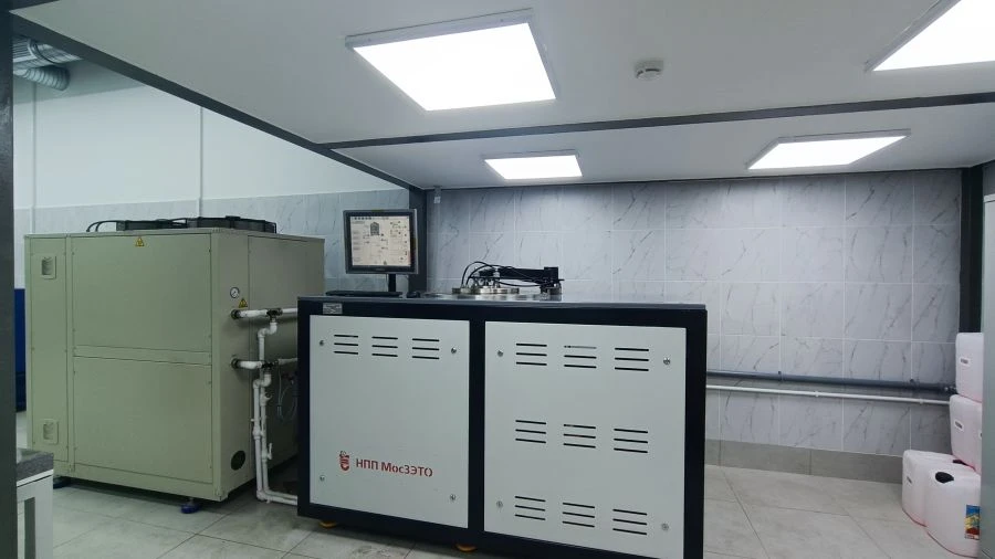 Vacuum high-temperature unit KB 134