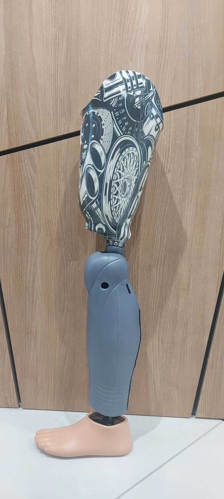 Modular hip prosthesis with MPU