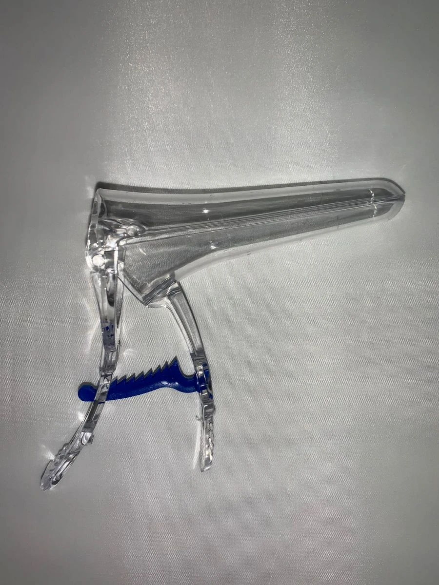 Sterile disposable polymer vaginal mirror, Type 3. Size M