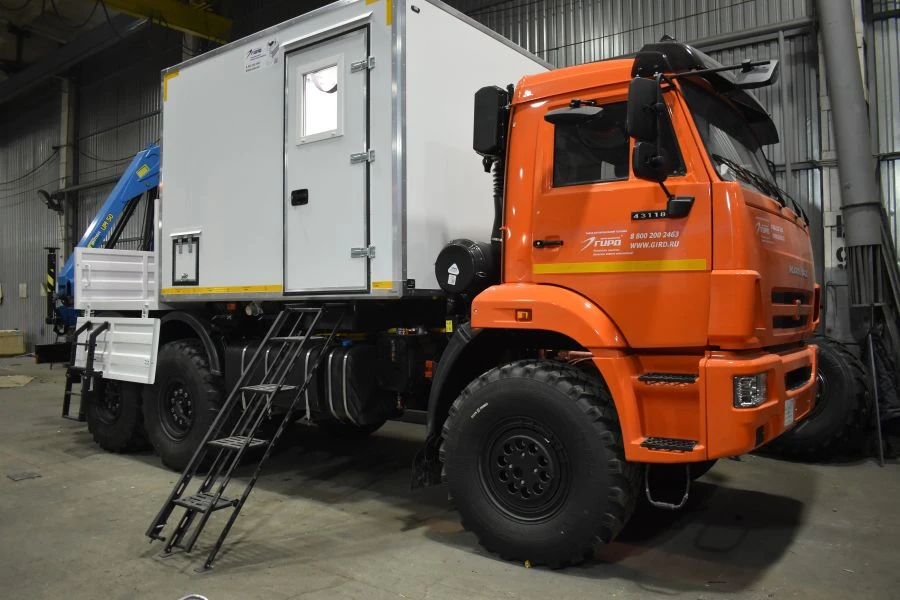 Special shift truck with CMU manufactured by INMAN JSC on KAMAZ 43118-A5, 43118-50, 43118-RR, 43118-RS chassis. GI mark