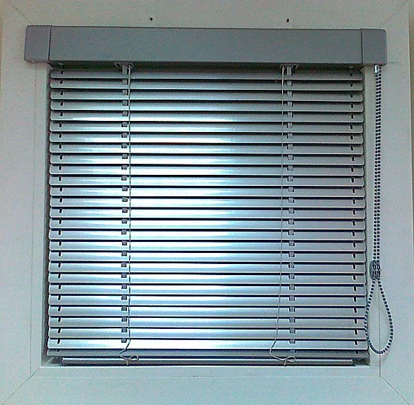 Horizontal attic blinds. Metal (aluminium)