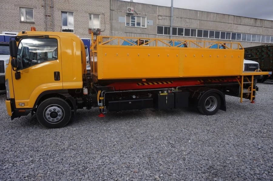 APK-10 on chassis ISUZU NPR75L-H, NPR75L-K, NPR75L-L, NPR75L-M. GIRD mark. Type 5765N. Modification 5765N-0000016. Design loaded