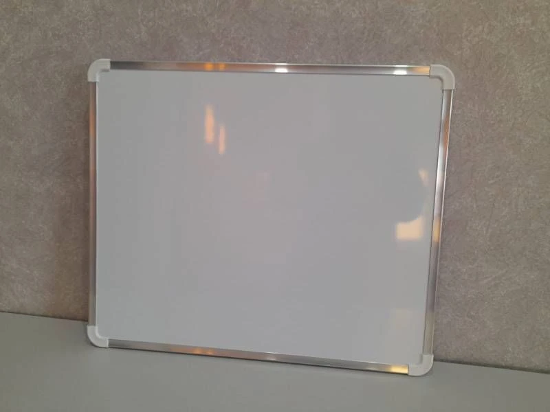 Magnetic marker board single element