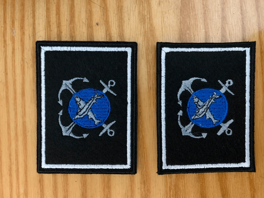 Shoulder badge (epaulettes)
