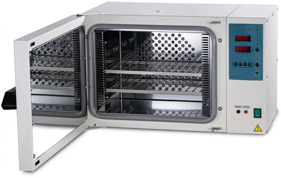 Air steriliser with perforated U-shaped panel in the chamber of GP-40 SPU "Standard"