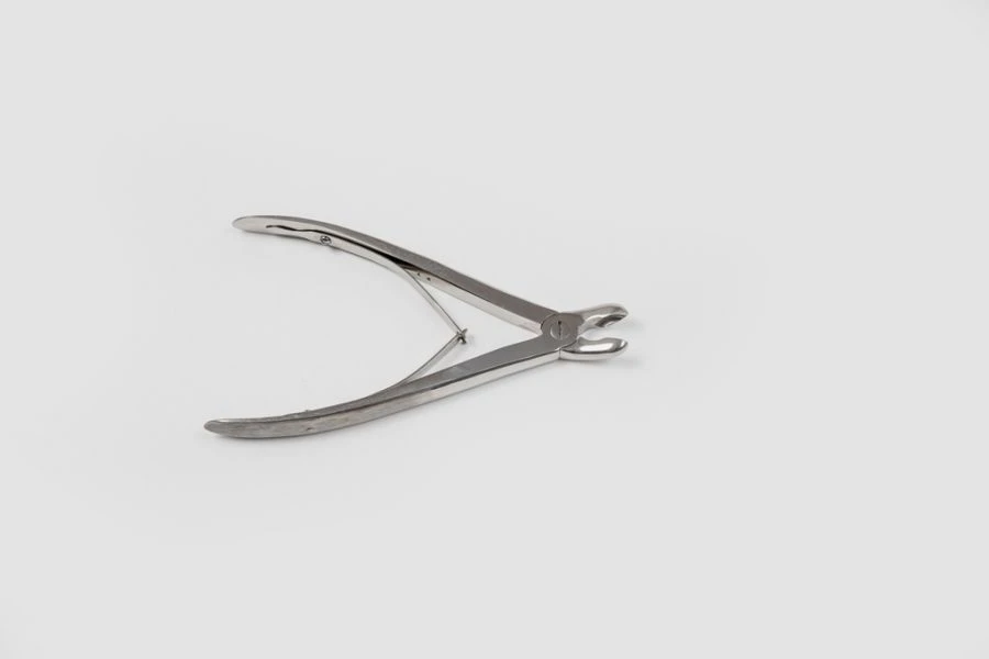 VZ-Shch-61, Bone pliers with round jaws, curved, 170 mm.