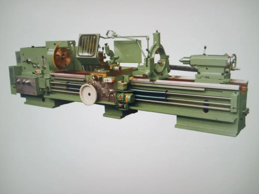 Turning and screw-cutting machine of model 1M63H