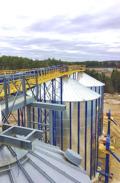 Flat-bottom hopper BZP ventilated