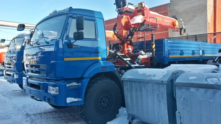 Special purpose vehicle with KMA type hydraulic loading crane on the basis of KAMAZ 43118 and its modifications 41K32N-UD