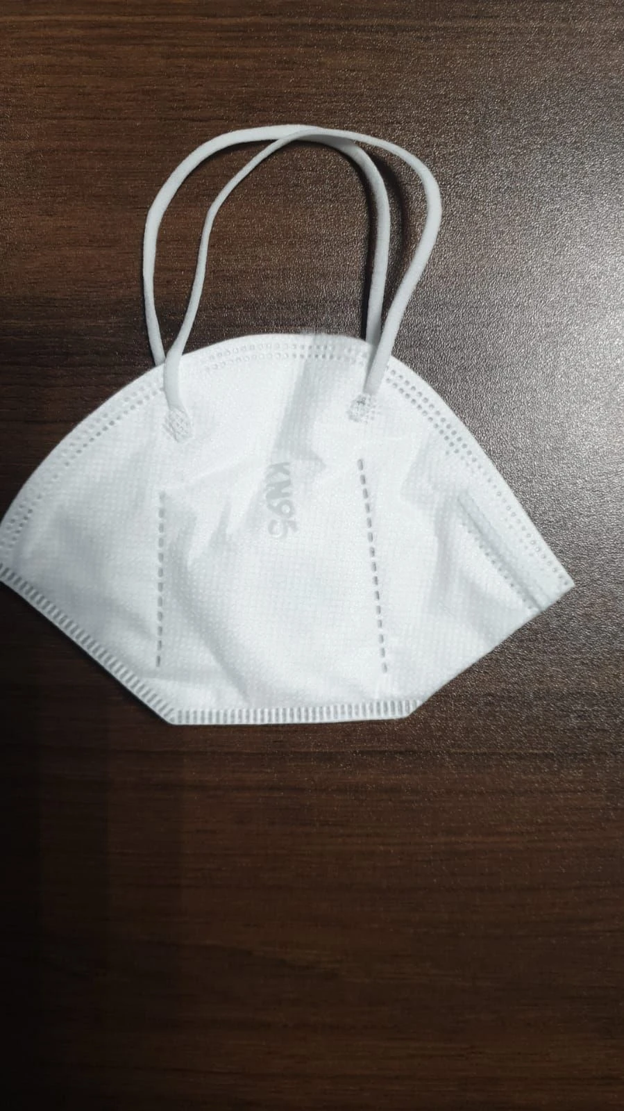 Disposable non-sterile mask - respirator made of non-woven material without exhalation valve FFP2 KN95
