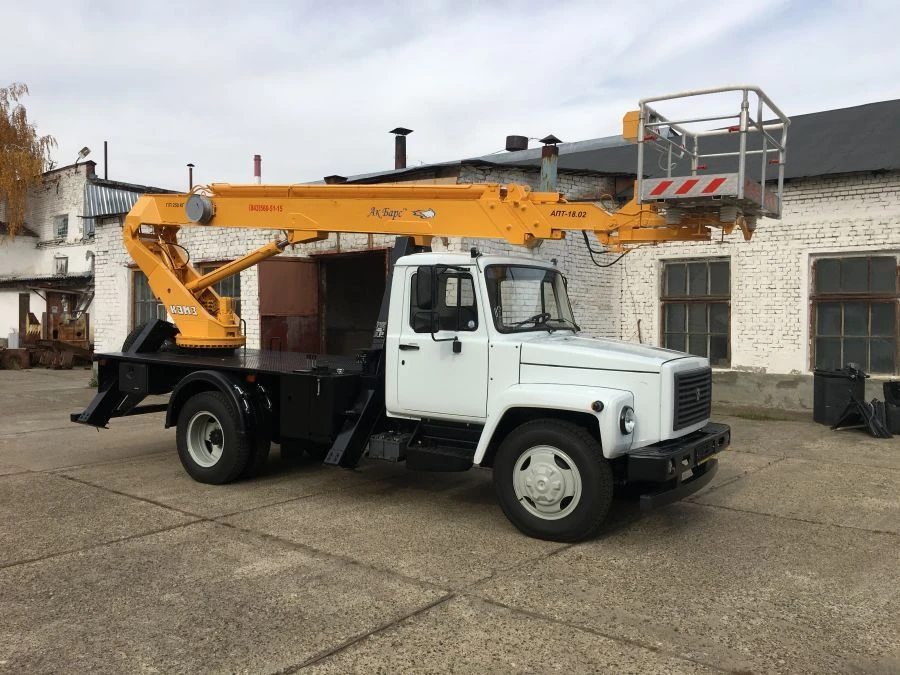 Truck hoist model APT-18.02 on chassis GAZ-33086, 3897-0000010-32