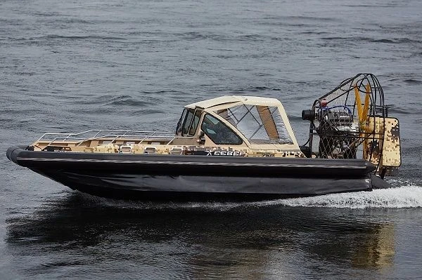 Airboat Phantom 750