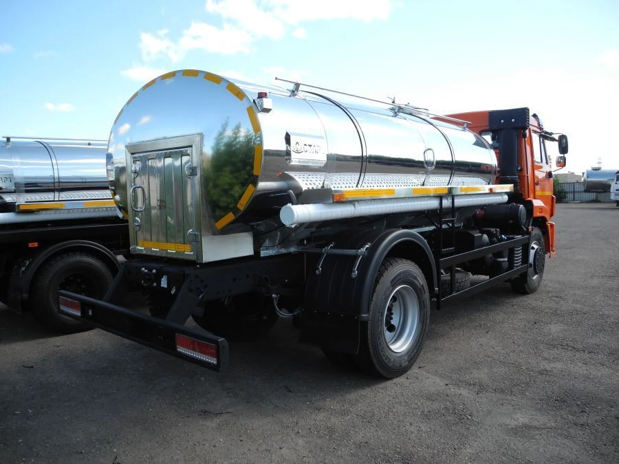 Specialised, tank truck 56874-0000010-25 based on KAMAZ 43253-G5 chassis