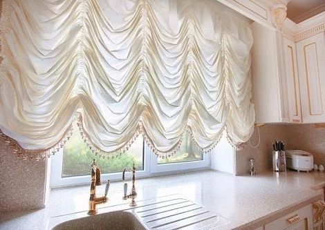 French curtains - item 012