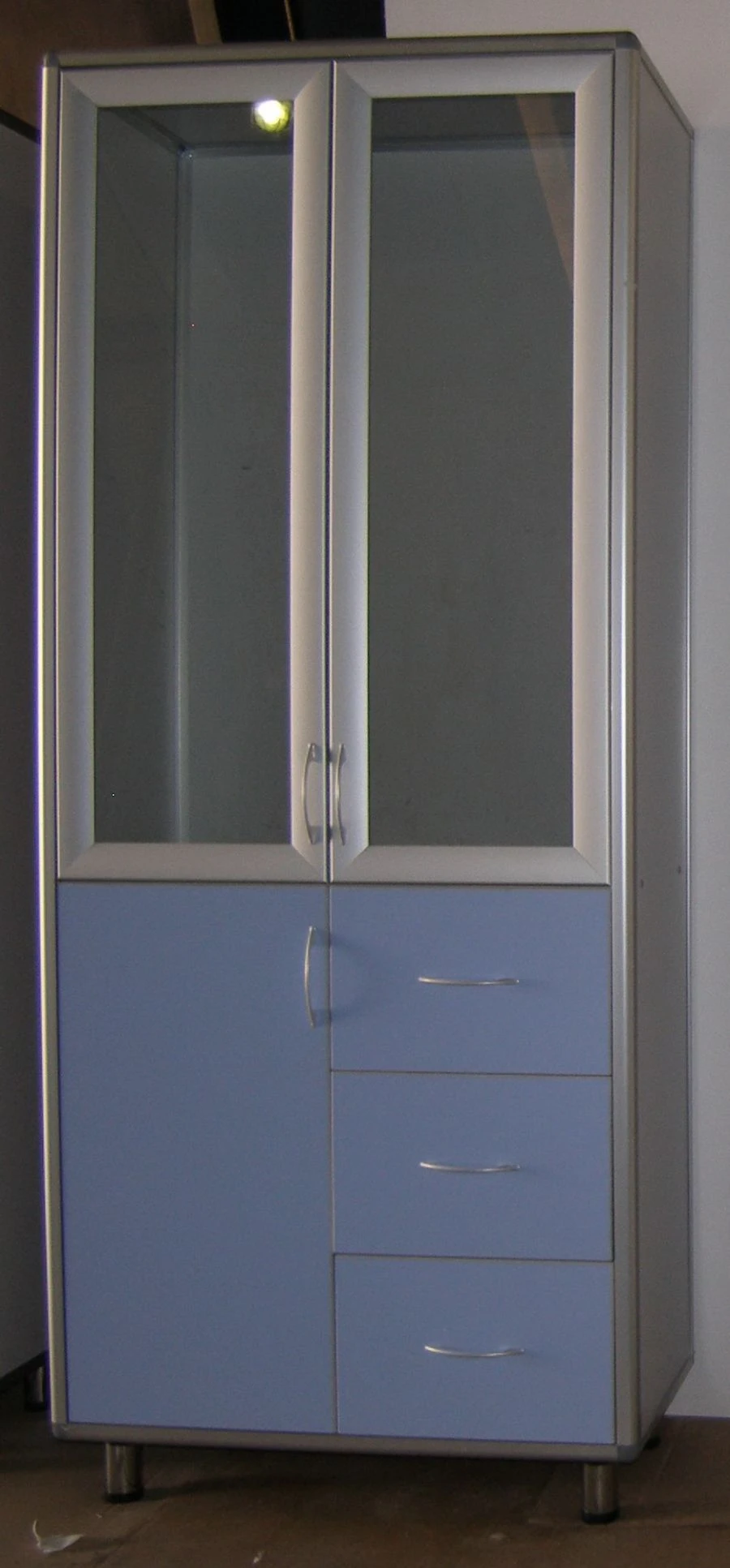 Medical cupboard (type 1)