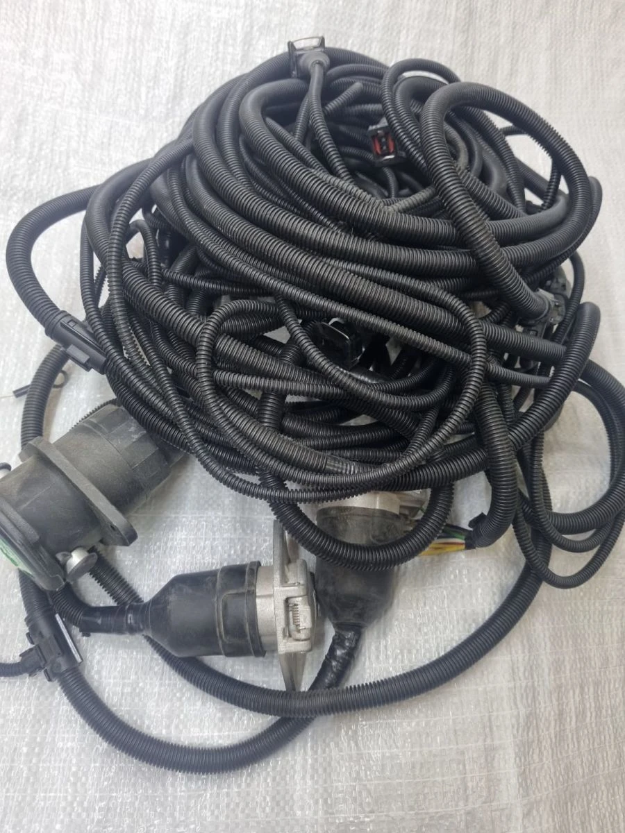 Electrical wiring for semi-trailer 12,5