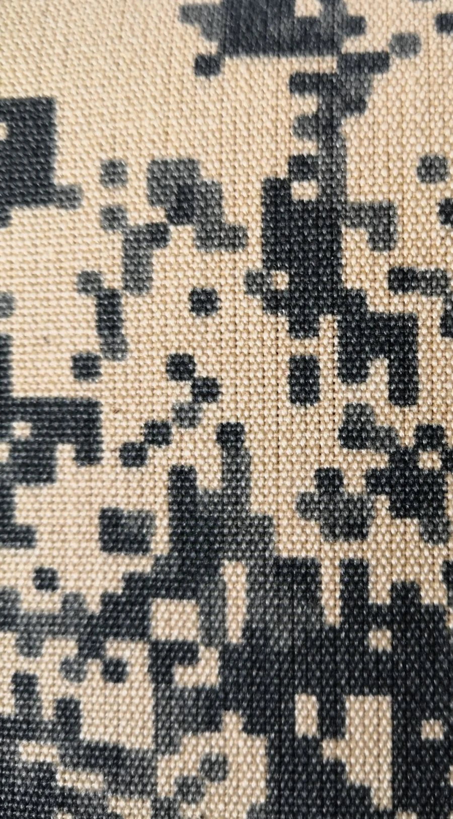 Printed cotton clothing fabric, article C 36 BYU (270)