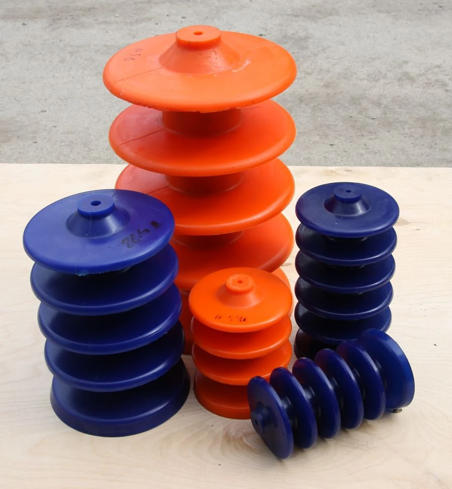 Polyurethane control and cleaning scrapers