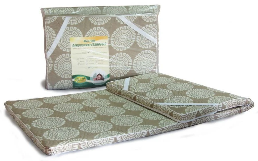 Bedding articles for adults with the trade mark "Belio": quilted mattress covers filled with polyurethane type H-PU.